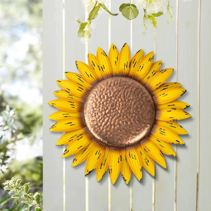 Metal sunflower wall decor