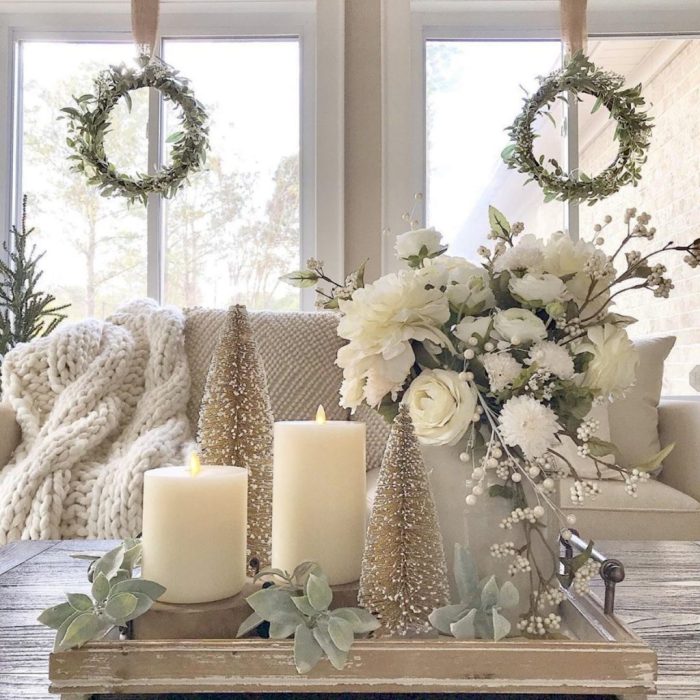 Living room coffee table christmas decor