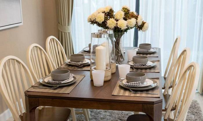 Dinner table decor ideas