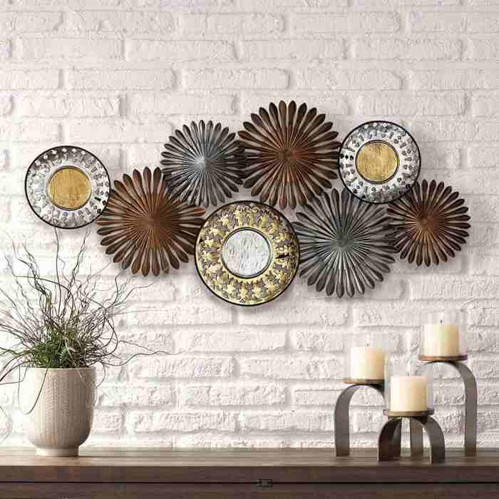 Metal plates wall decor