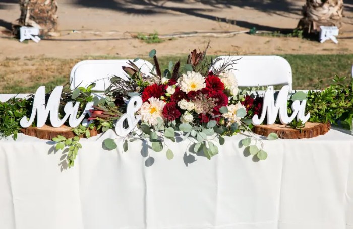 Head table wedding decor ideas